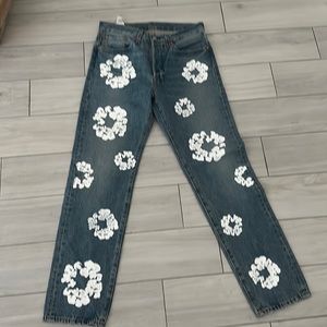 Denim Tears x Levi’s Cotton Wreath Jeans - men’s w32 l32. Denim blue color